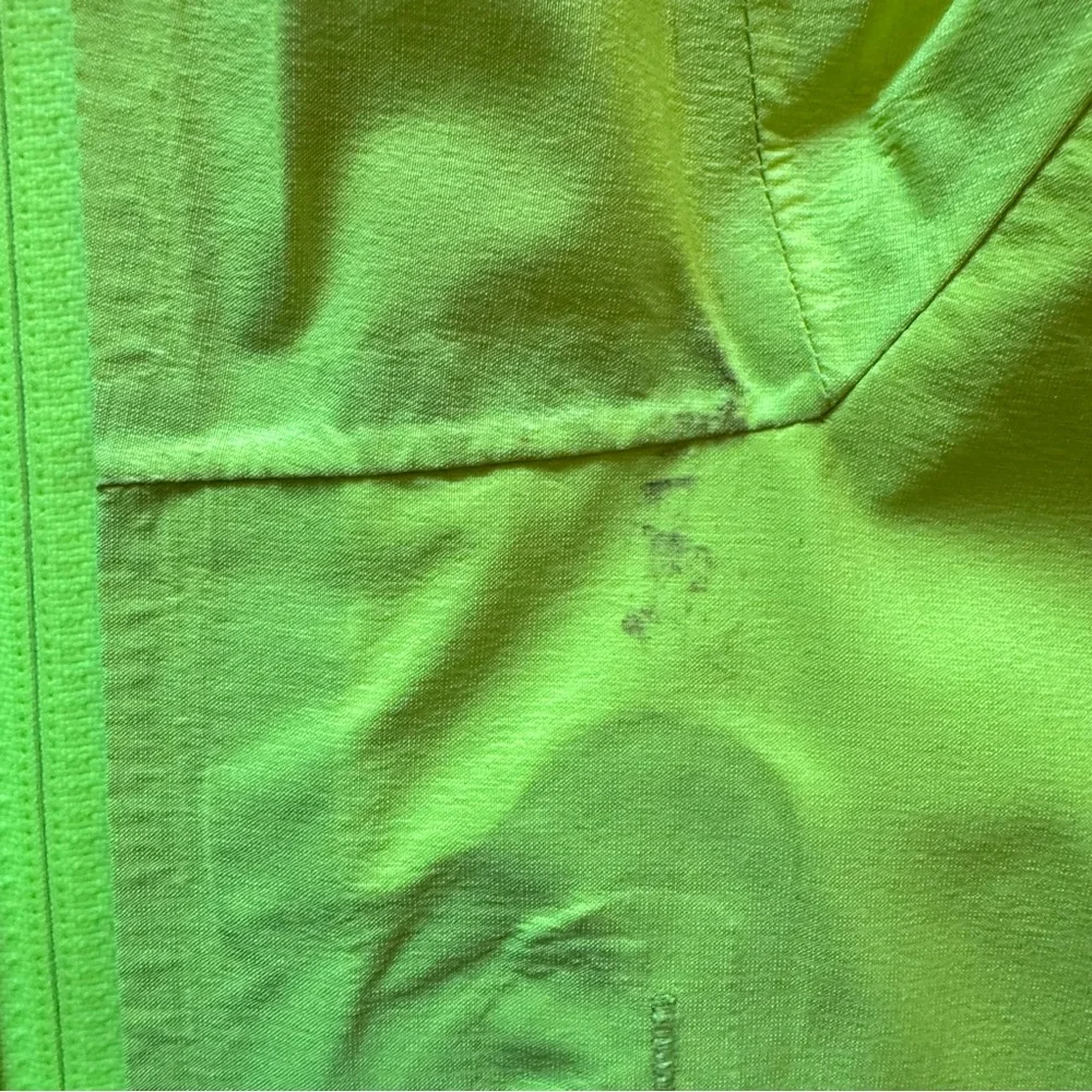 Patagonia Torrentshell Yellow RainJacket - Picture 3 of 6